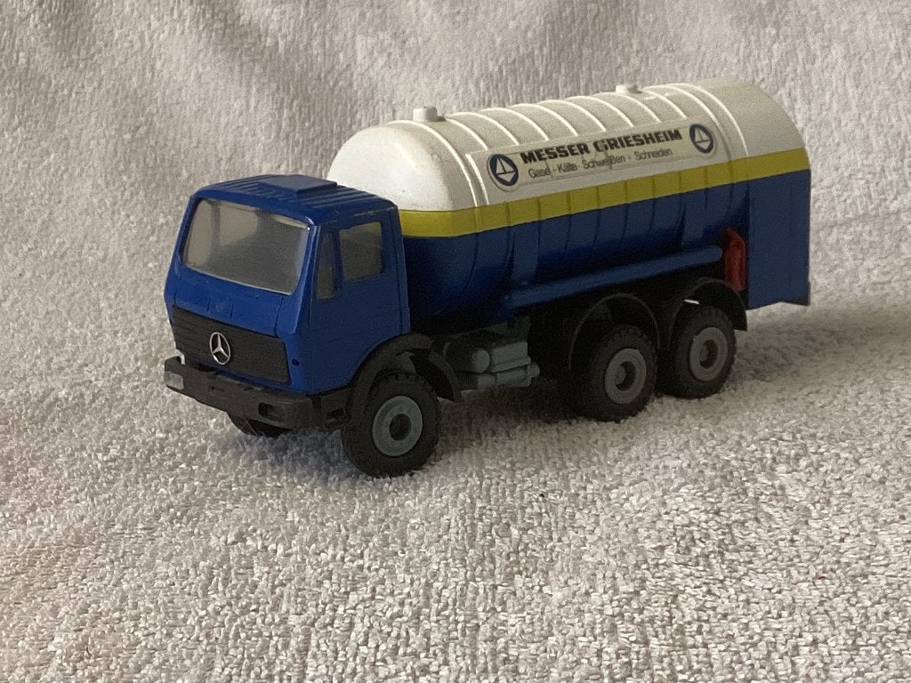 Mercedes vrachtwagen met gastank, Hobby en Vrije tijd, Ophalen of Verzenden, Nieuw, Bus of Vrachtwagen, Conrad
