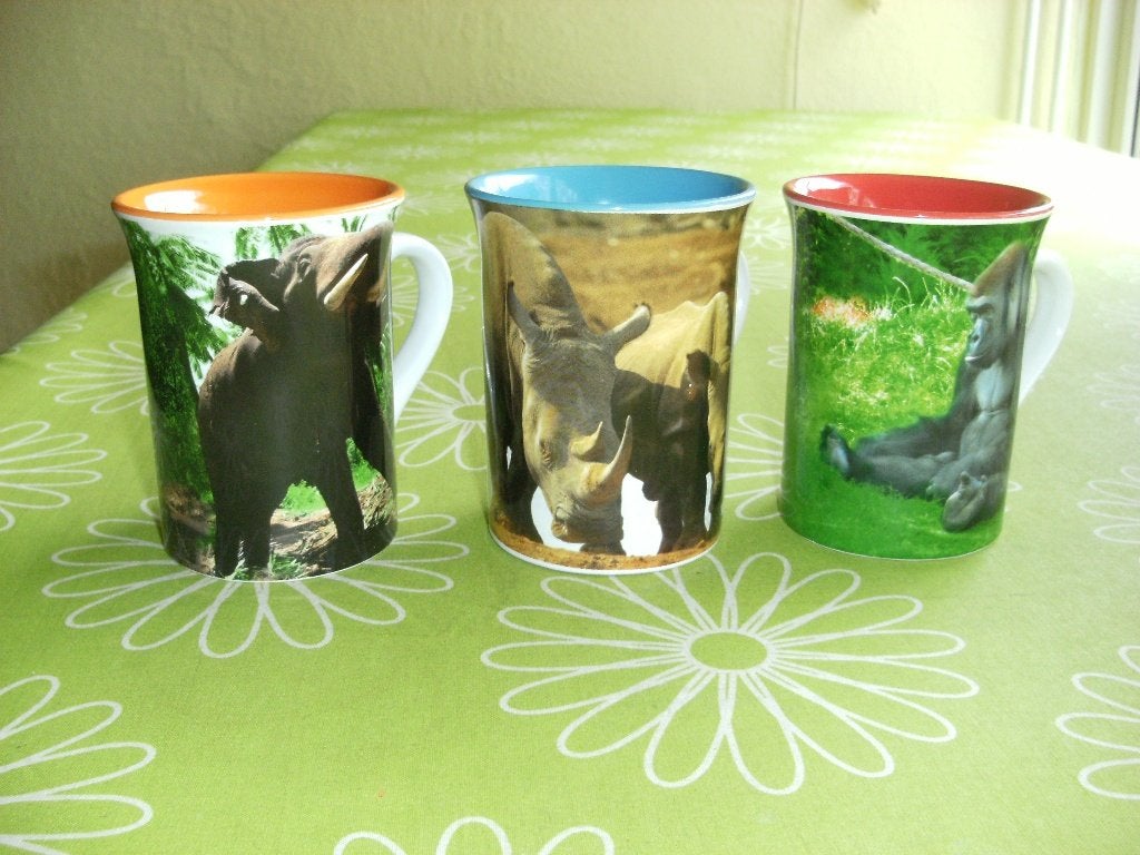 3x Wereld natuur fonds mok - neushoorn, olifant, gorilla, Zo goed als nieuw, Overige stijlen, Aardewerk, Mok
