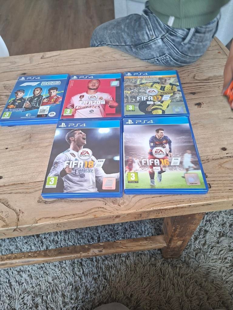Verschillende spellen voor ps4, 1 speler, Ophalen of Verzenden, Zo goed als nieuw, Vanaf 3 jaar