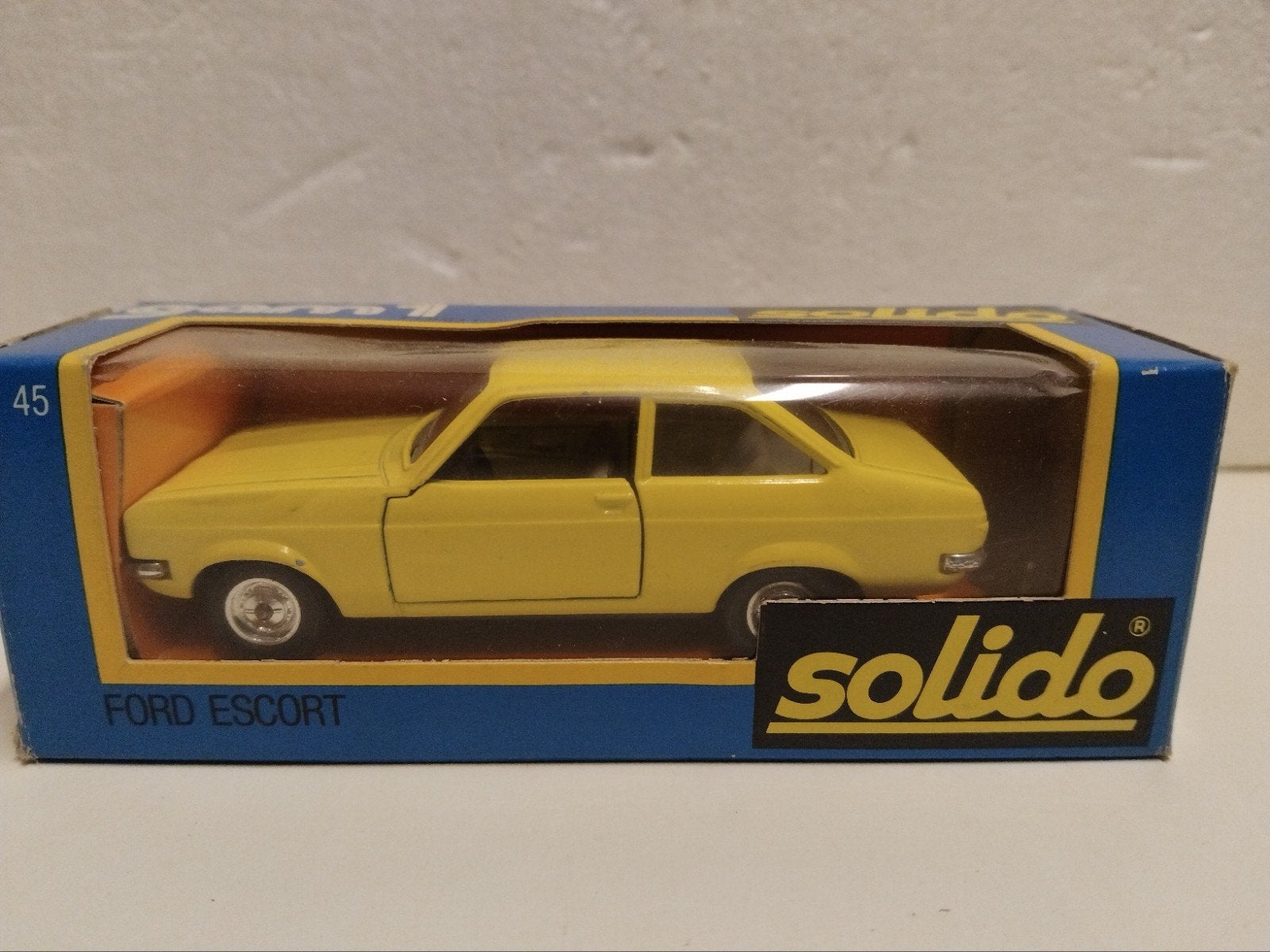 Old #45  Solido 1:43 Ford Escort MK1 geel, Ophalen of Verzenden, Zo goed als nieuw, Auto, Solido