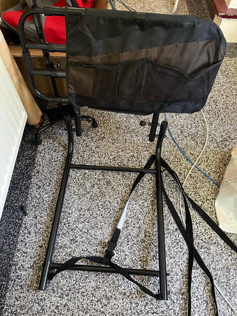 Bedrek. Kleur zwart., Ophalen