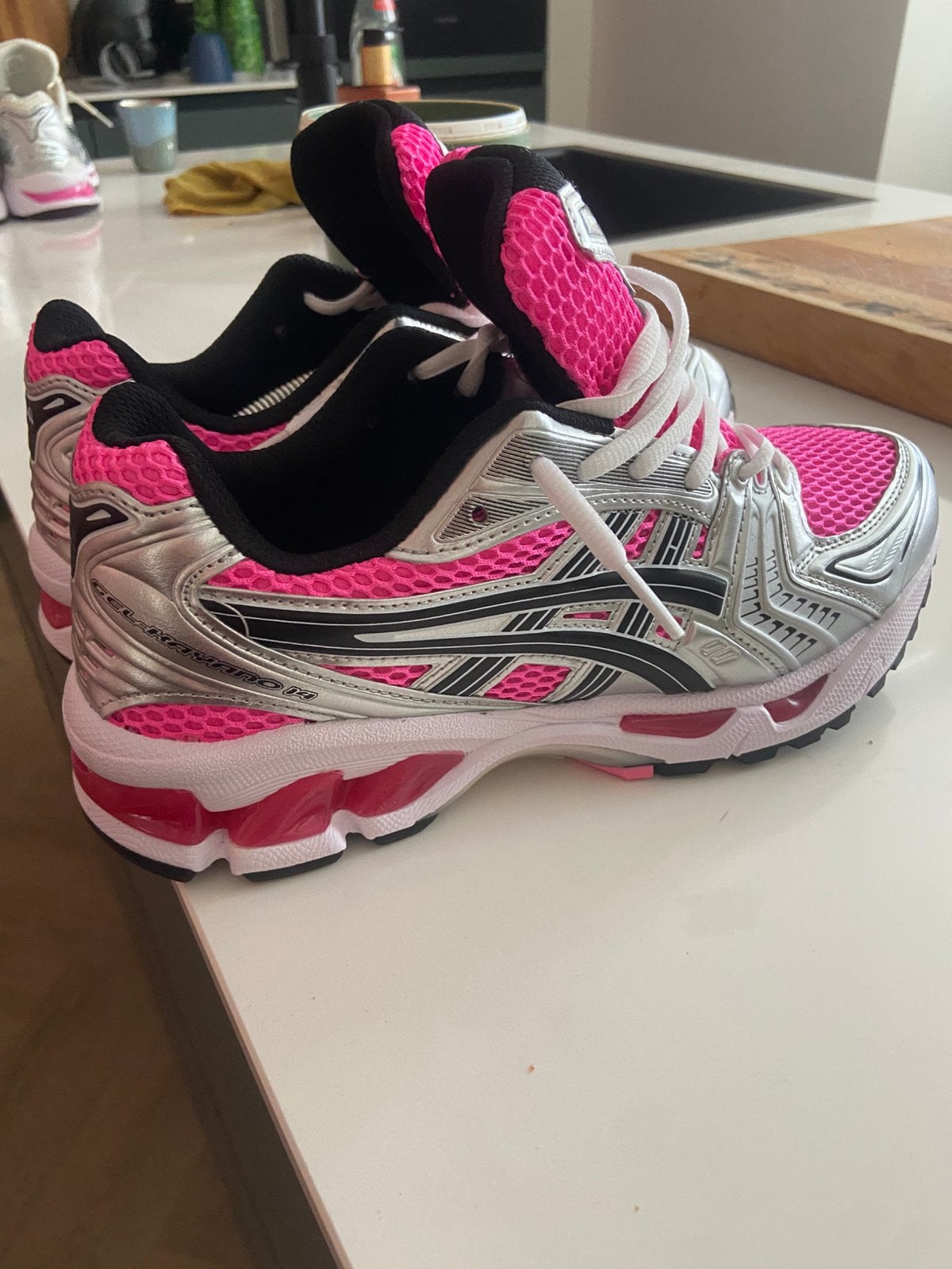Asics gel kayano 14 Neon Pack pink, Nieuw, Ophalen of Verzenden, Overige sporten, Kleding