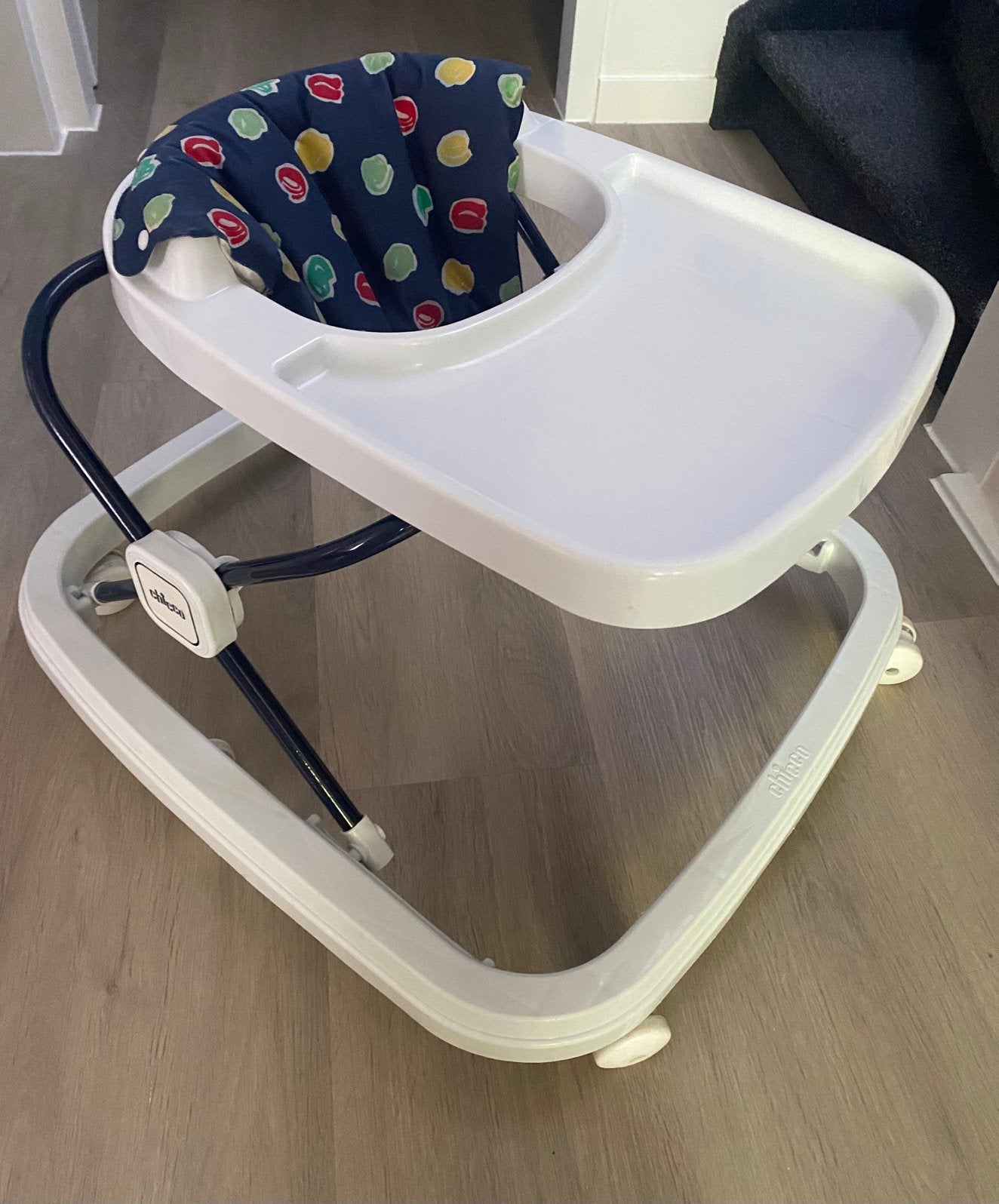 Nette chicco kinder loopstoel, Ophalen, Zo goed als nieuw
