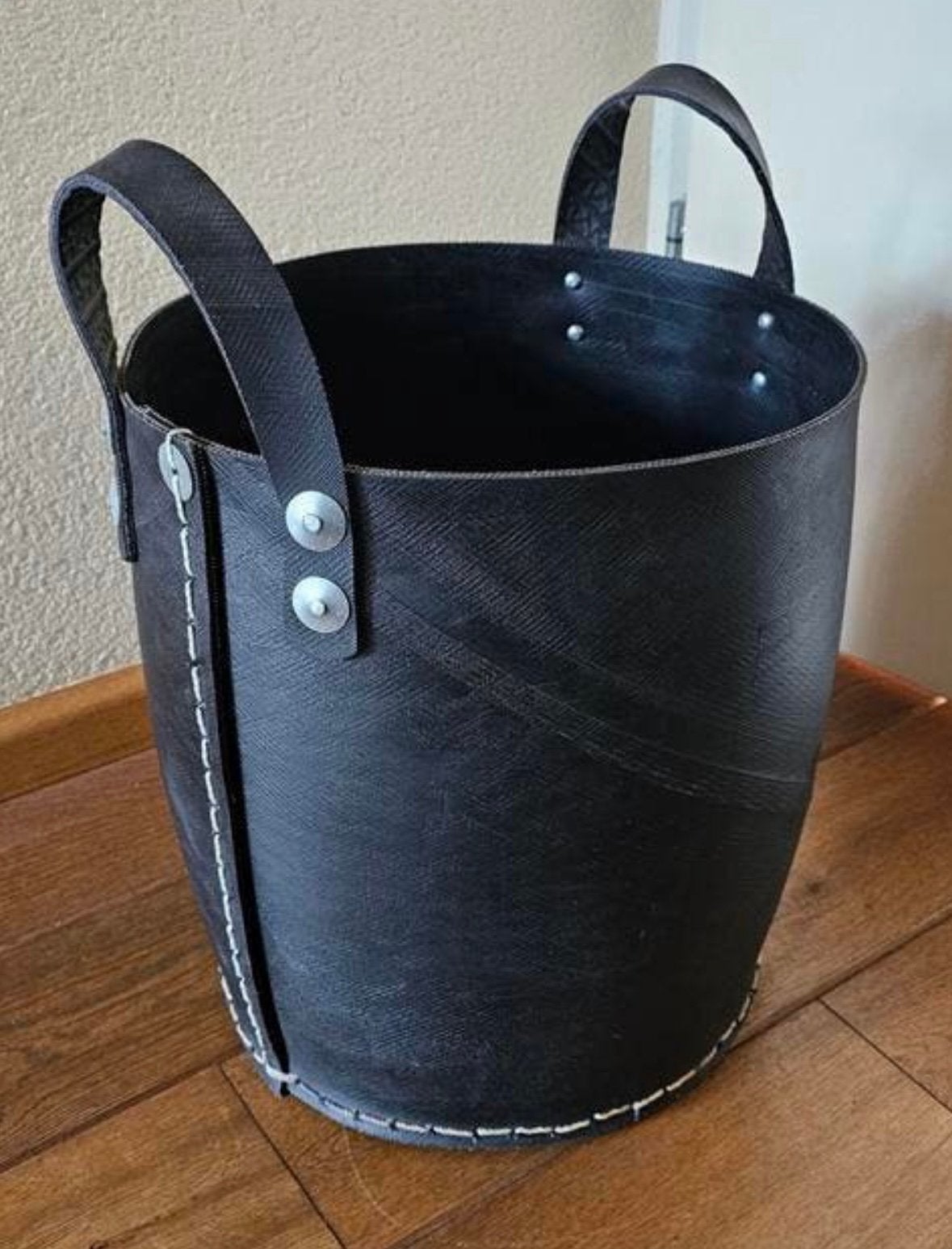Opbergmand plantenbak houtmand rubber gerecycled autoband, Zwart, Ophalen of Verzenden, Zo goed als nieuw, Natuurlijk materiaal
