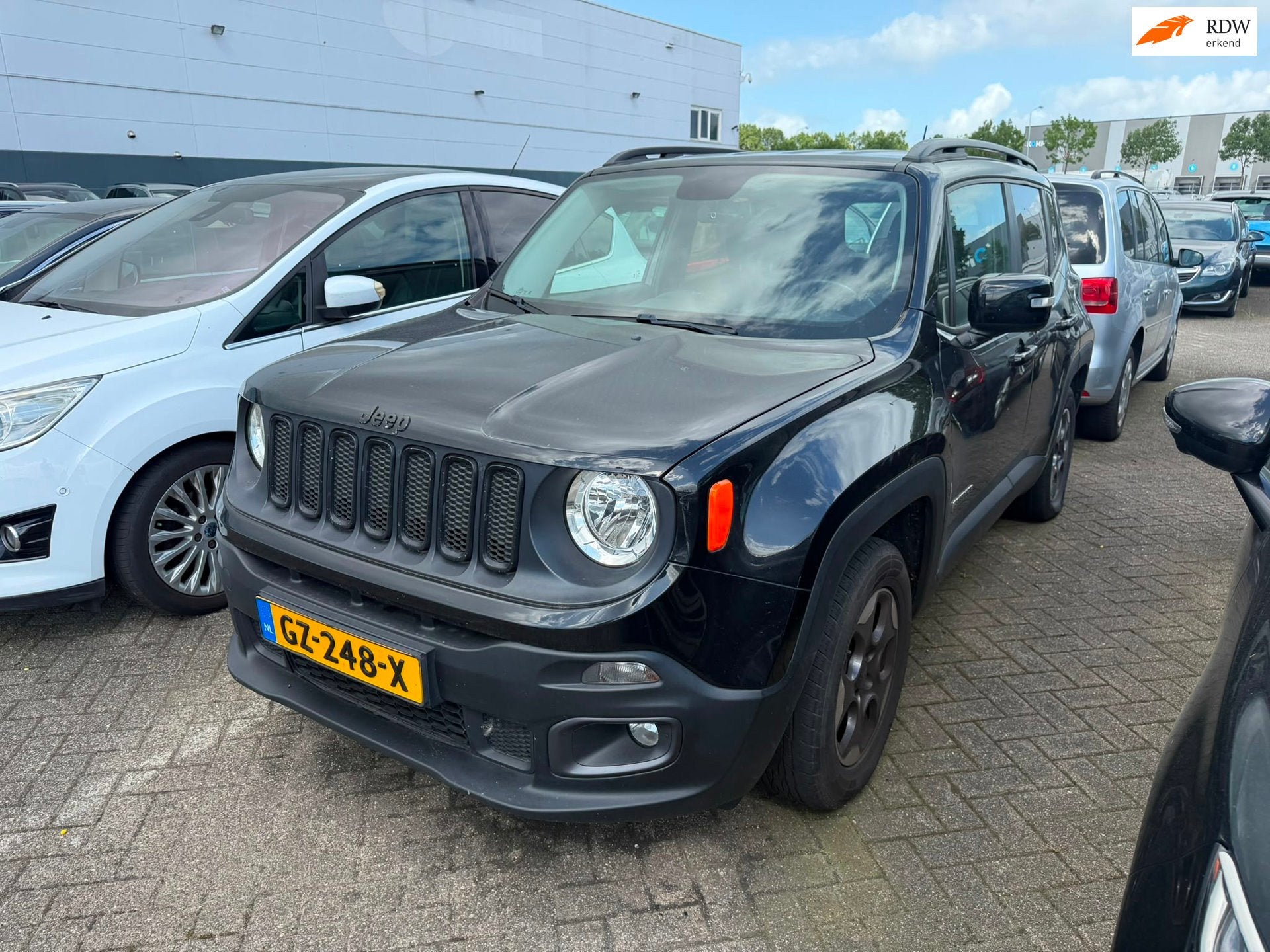 Jeep Renegade 1.6 E-Torq Longitude, Voorwielaandrijving, Gebruikt, 4 cilinders, Startonderbreker