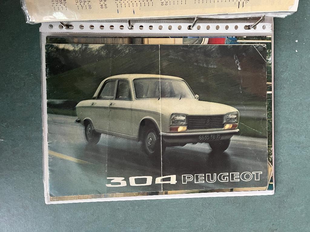 brochures Peugeot 1973 - 2020, Boeken, Auto's | Folders en Tijdschriften, Gelezen, Verzenden, Peugeot, Peugeot
