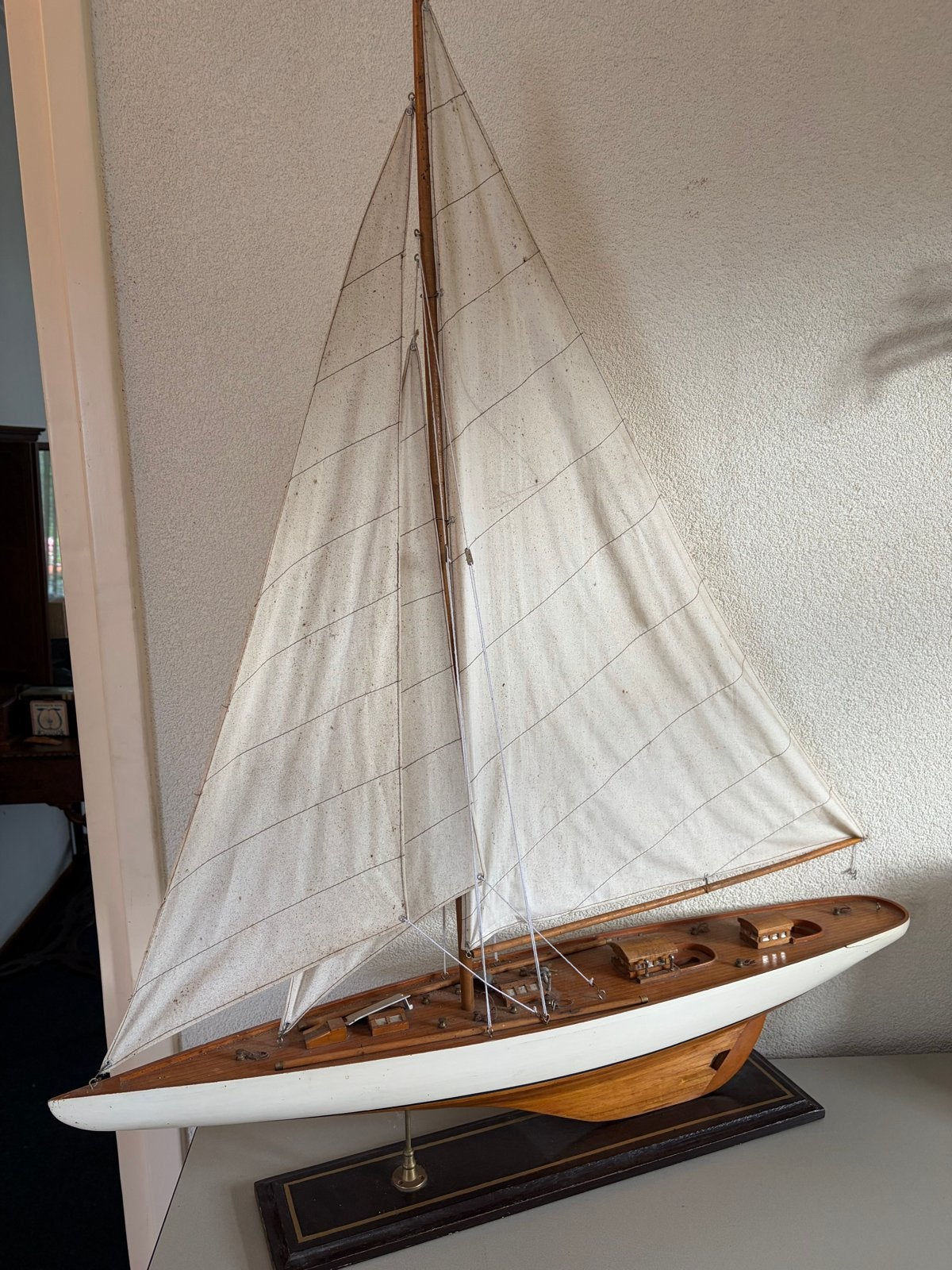 Prachtig houten zeilboot model met stoffen zeilen, Hobby en Vrije tijd, Ophalen, Gebruikt, Groter dan 1:32, Overige merken