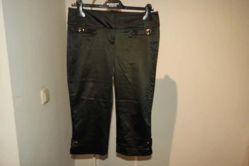 Dolce & Gabbana chique capri broek satijn achtige stof IT 42, Dolce & Gabbana, Verzenden, Zwart, Zo goed als nieuw