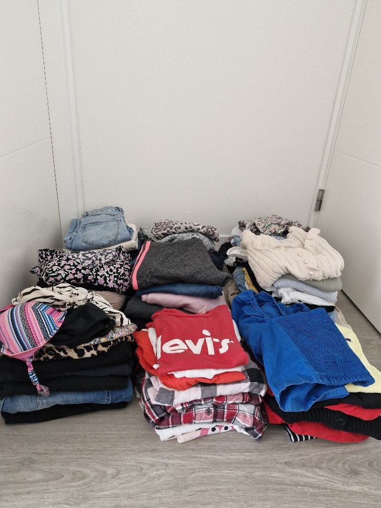 heel veel dameskleding, ongeveer maat S/M, circa 70 stuks, Ophalen, Gedragen, Maat 36 (S)
