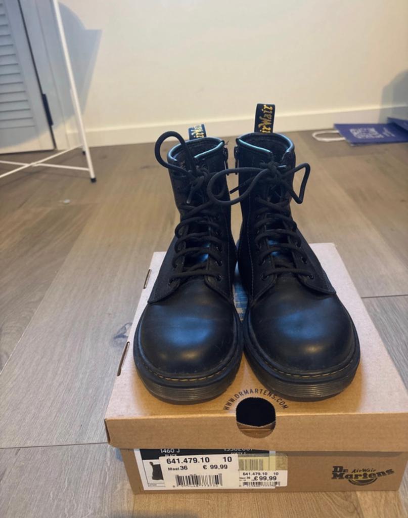 Dr martens, Kinderen en Baby's, Kinderkleding | Schoenen en Sokken, Meisje, Schoenen, Ophalen of Verzenden, Zo goed als nieuw