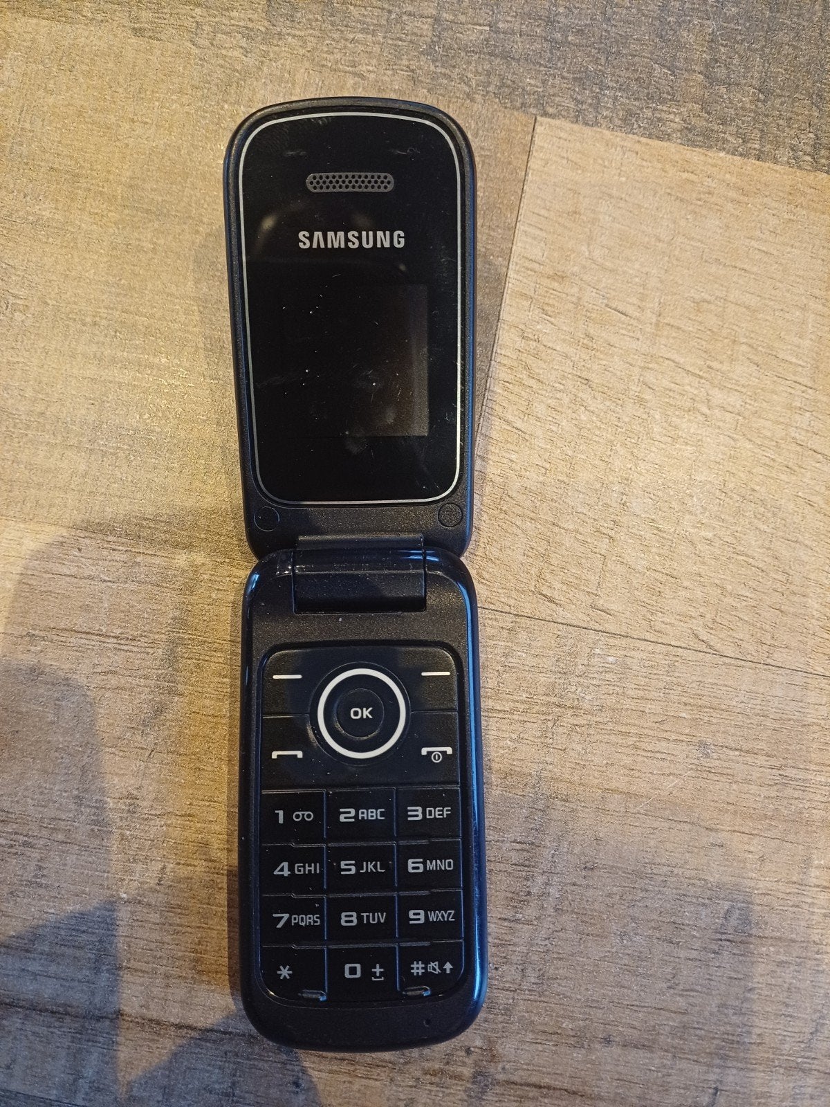 Retro telefoon Samsung, Telecommunicatie, Mobiele telefoons | Samsung, Fysiek toetsenbord, Overige systemen, Zwart, Ophalen of Verzenden