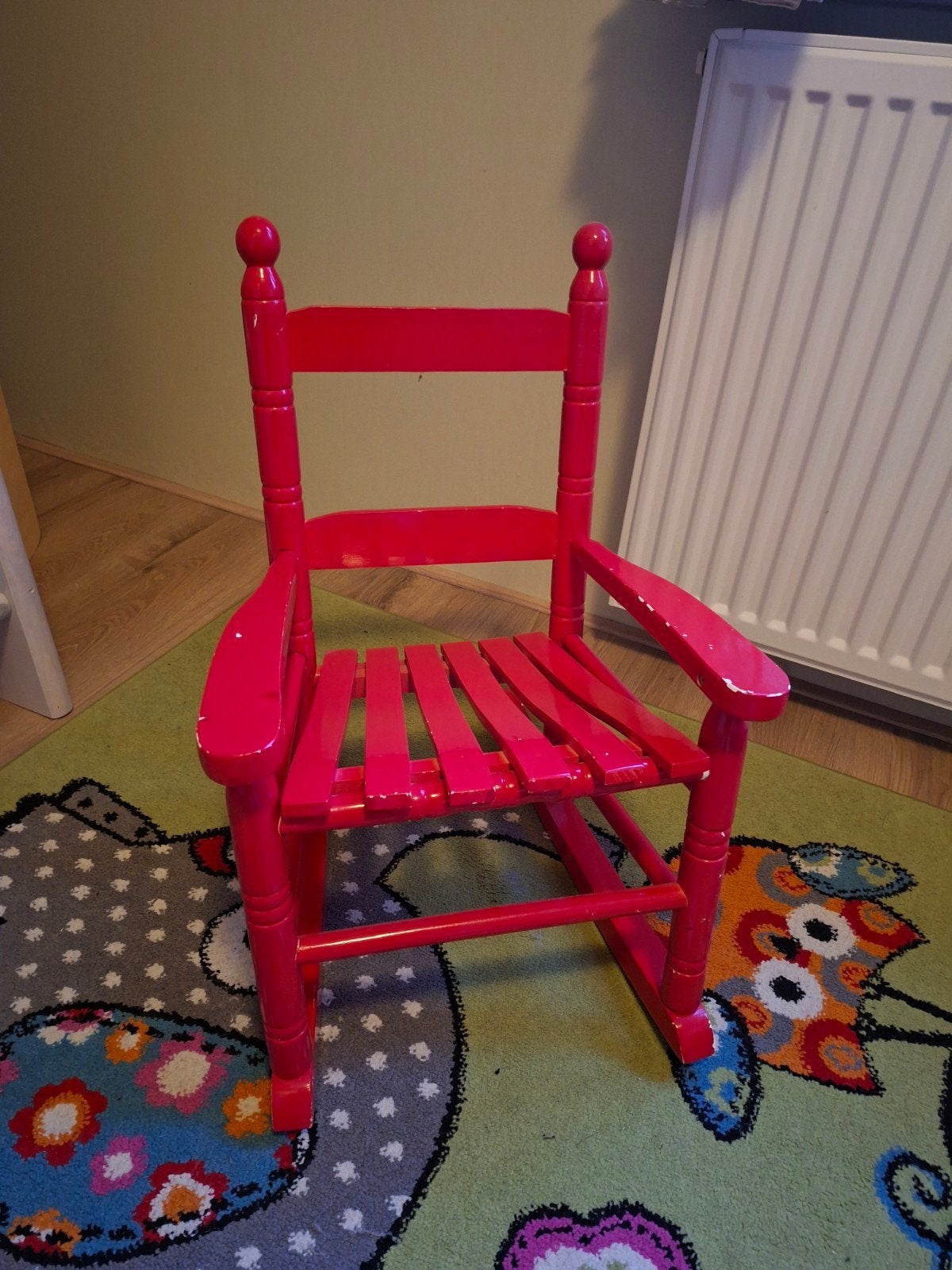 Leuke rode houten kinder schommelstoel, Ophalen of Verzenden, Gebruikt, Stoel
