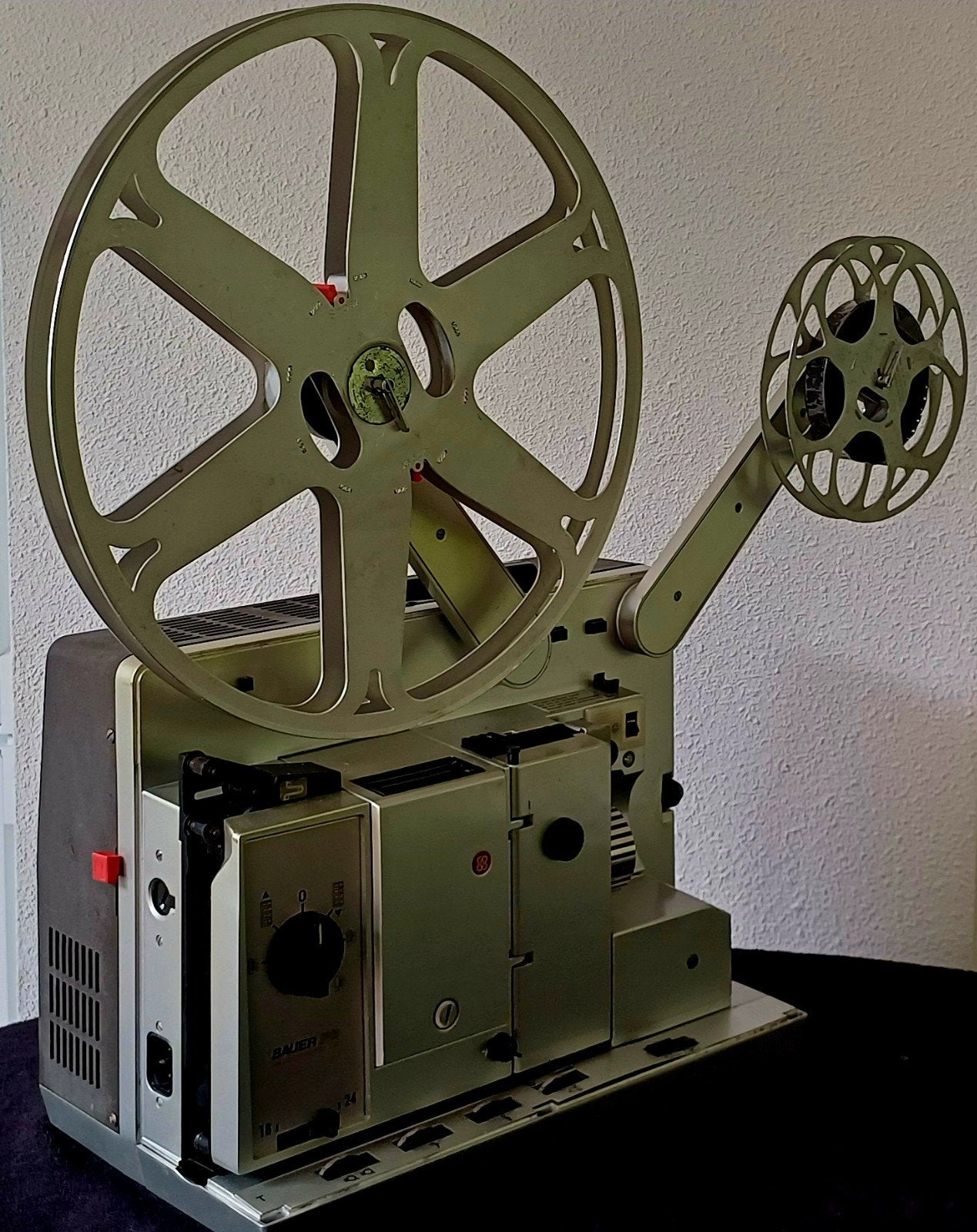 Bauer P6 16mm automatic T5 filmprojector met koffer, Verzamelen, Ophalen
