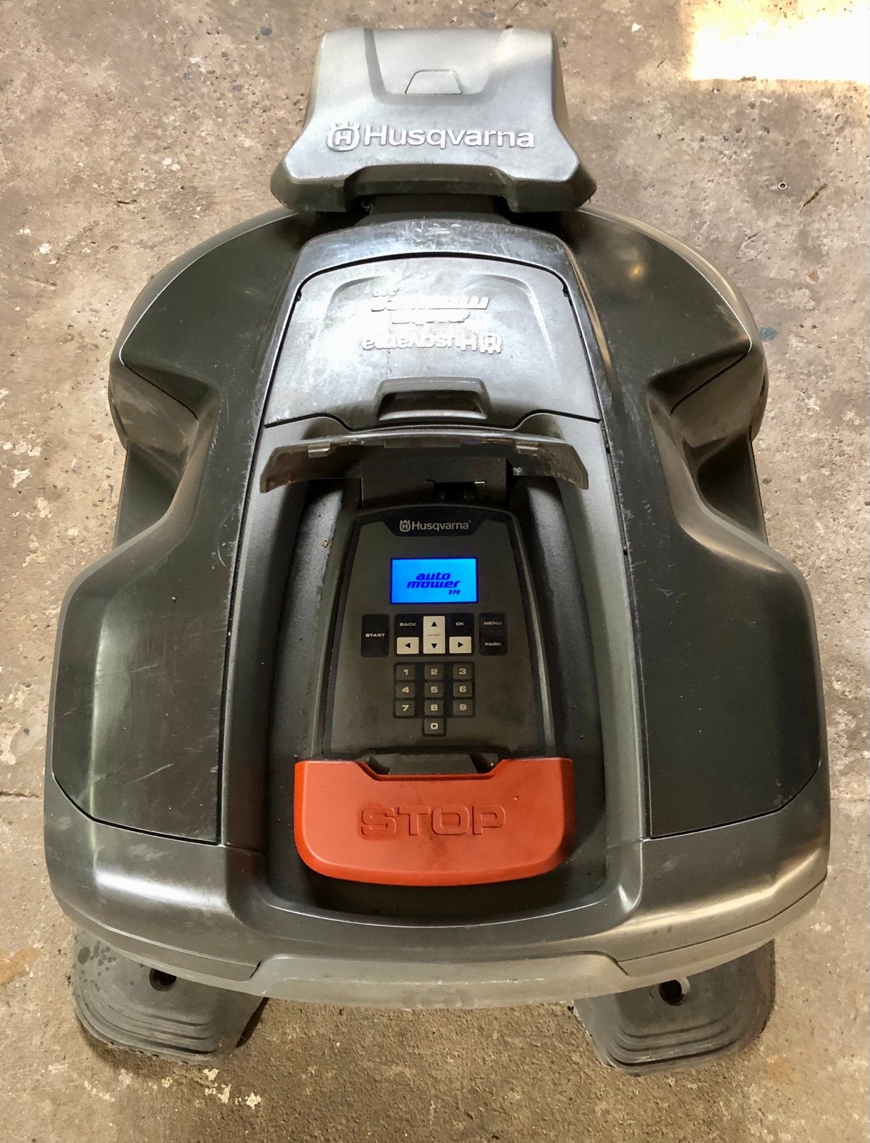 Husqvarna Automower 310 robotmaaier en laadstation, Ophalen, Gebruikt