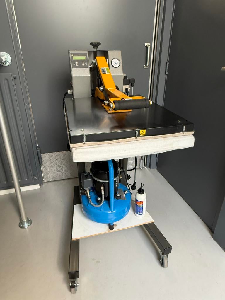 Drucktech SP 45SA CH Hittepers met Airpress Compressor, Ophalen