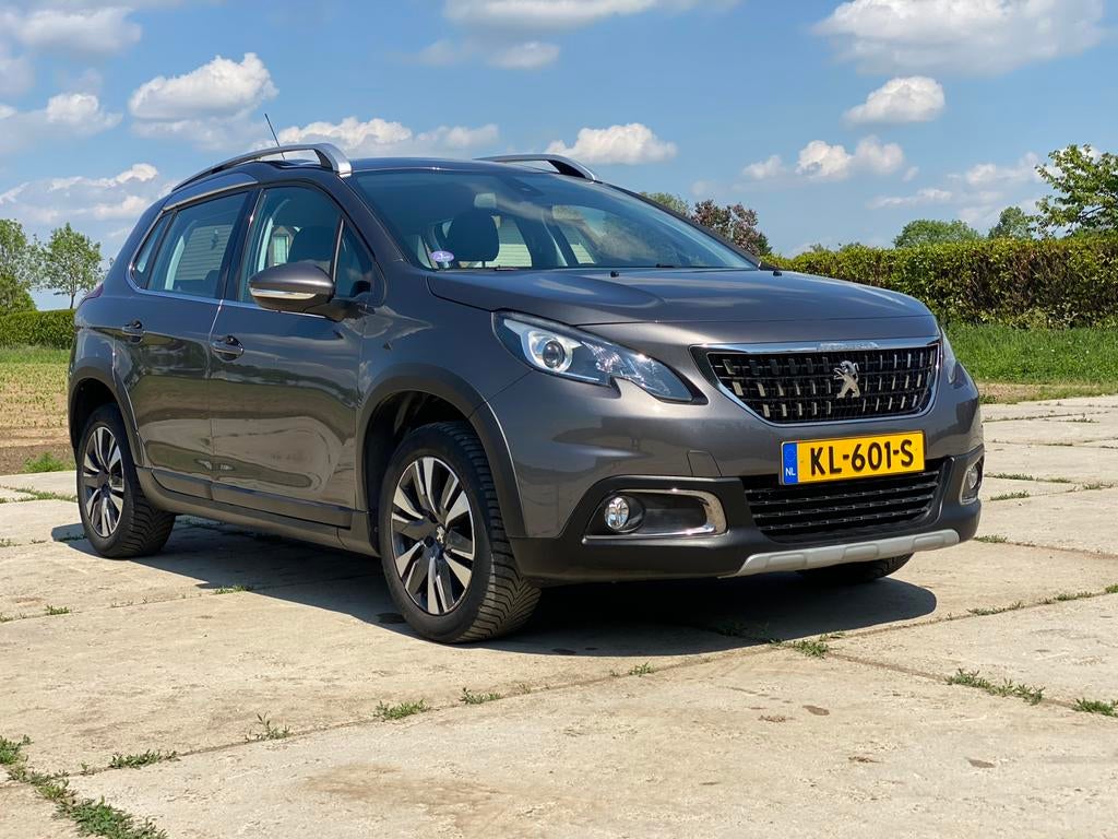 Peugeot 2008, 1.2L 2016, Auto's, Automaat, Zwart, 1199 cc, Parkeersensor