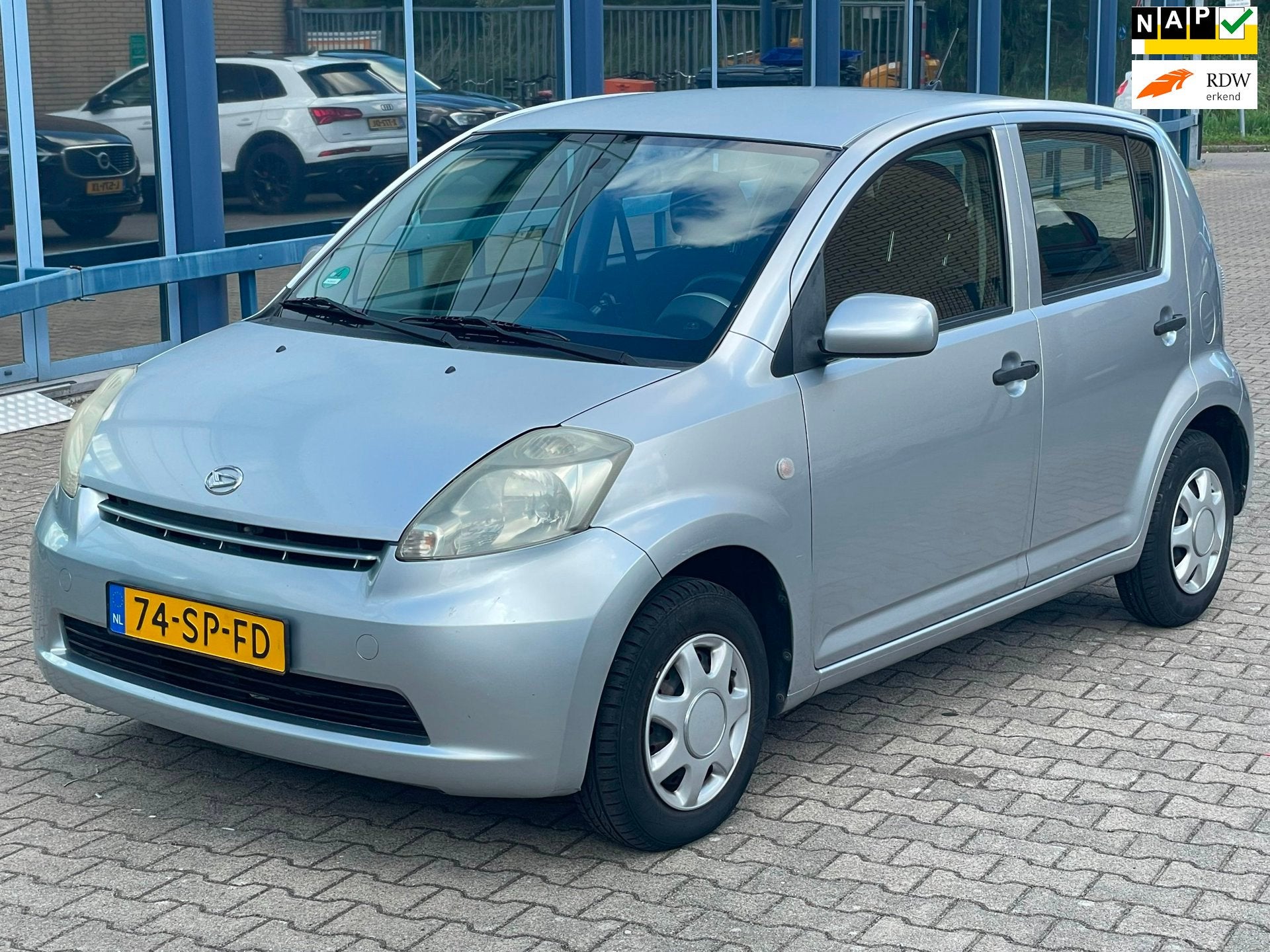 Daihatsu Sirion 2 1.0-12V Trend Airco Stuurbekr 5-Deurs Nap!, Auto's, Voorwielaandrijving, Stof, Gebruikt, Metallic lak