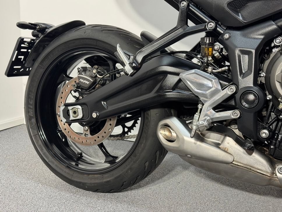 TRIUMPH TRIDENT 660 (bj 2021), Motoren, 4 cilinders, Bedrijf, Onbekend, Onbekend