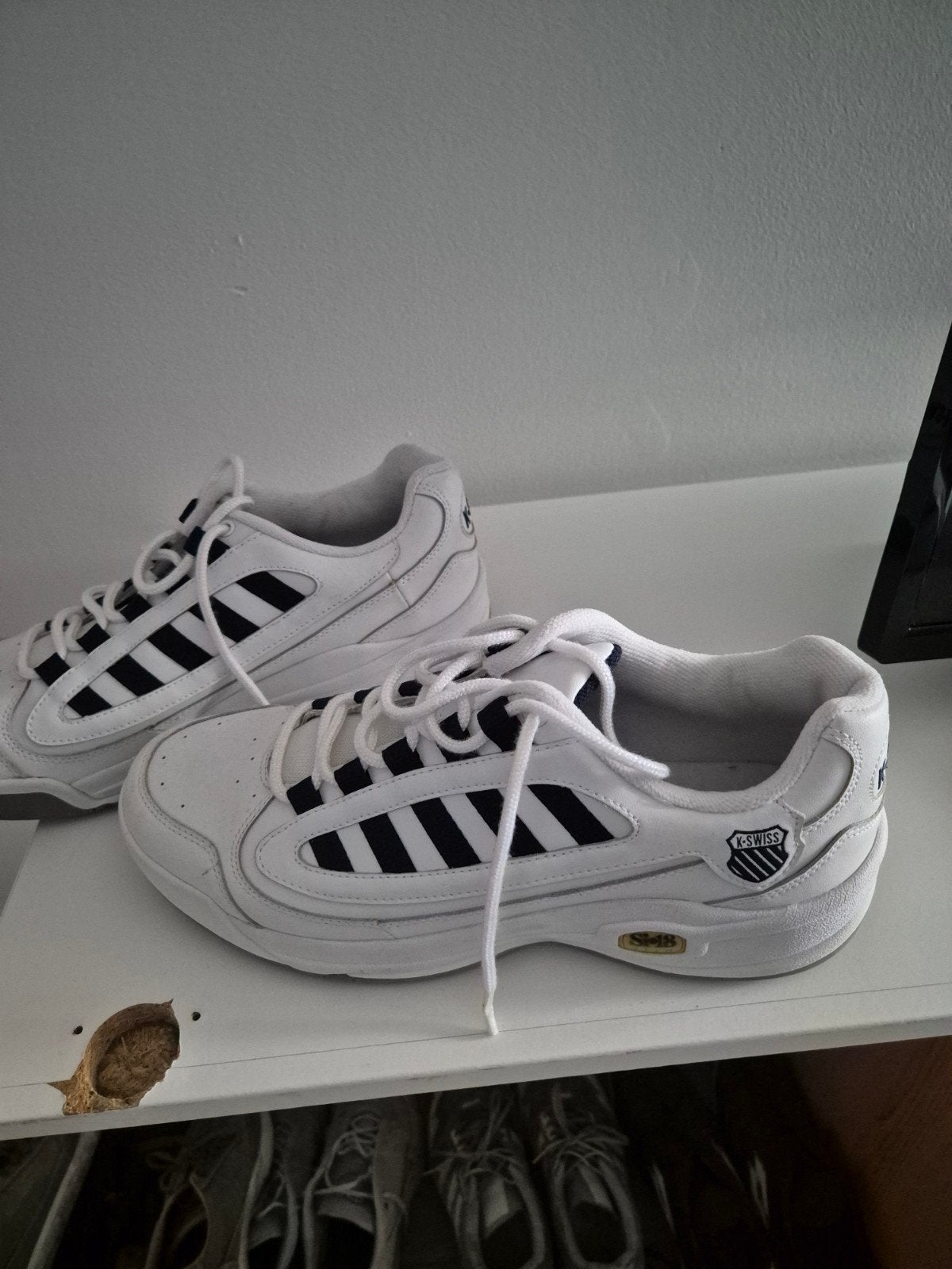 K-Swiss Tennisschoenen Maat 44, Sport en Fitness, L2, Gebruikt, K-Swiss, Schoenen