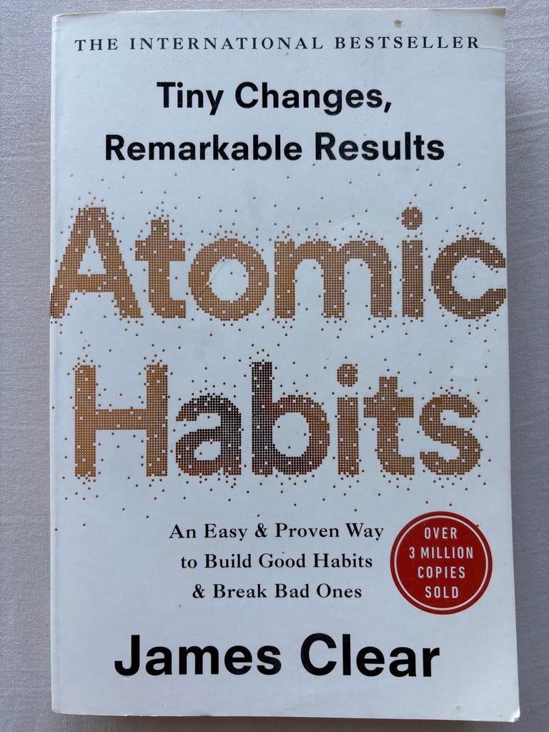 Atomic habits, James Clear, Ophalen of Verzenden, Zo goed als nieuw