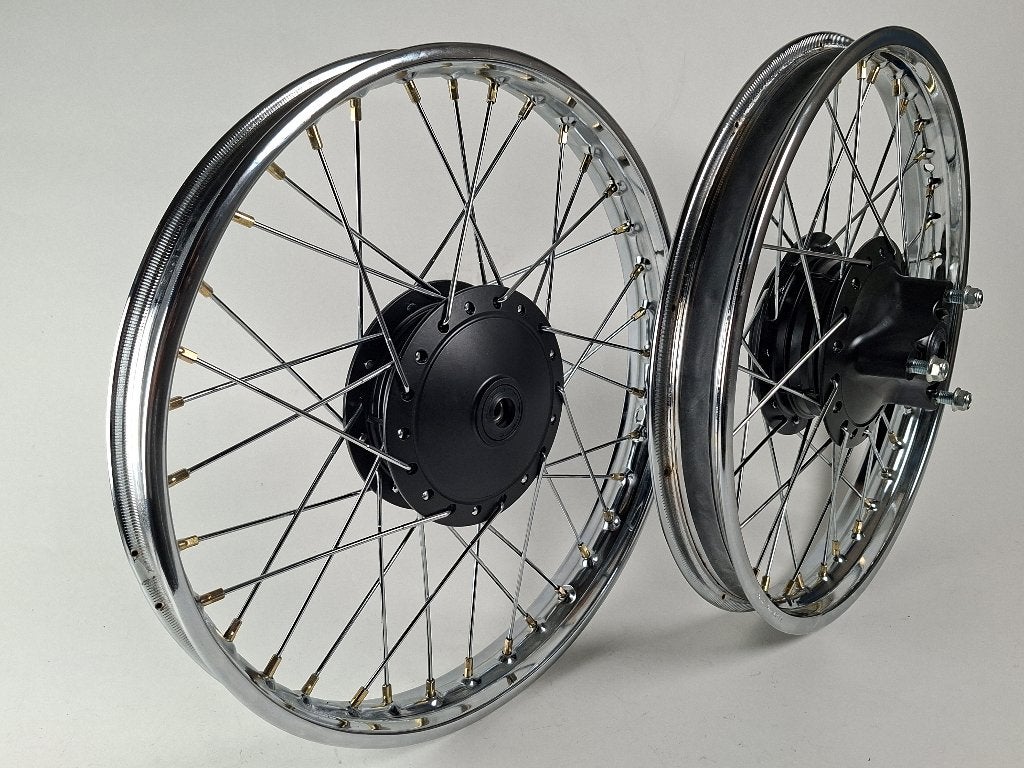 Honda MT5 en MT8 wielset 17inch compleet NIEUW, Nieuw, Bedrijfsweg 1A Maasbommel, Ophalen of Verzenden, Info@loefbromfietsen.nl