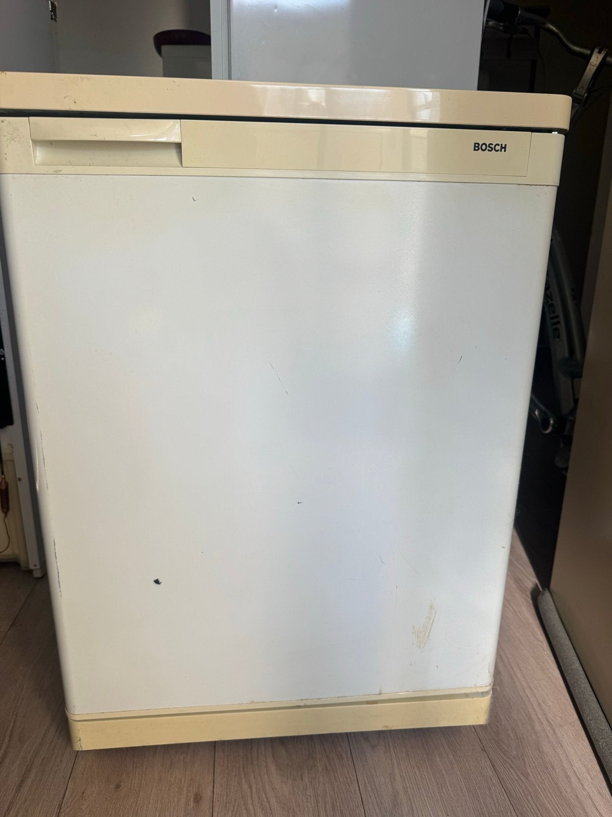 Bosch Tafelmodel Koelkast - (ophalen voor €25), Witgoed en Apparatuur, Koelkasten en IJskasten, Ophalen, Gebruikt, 45 tot 60 cm