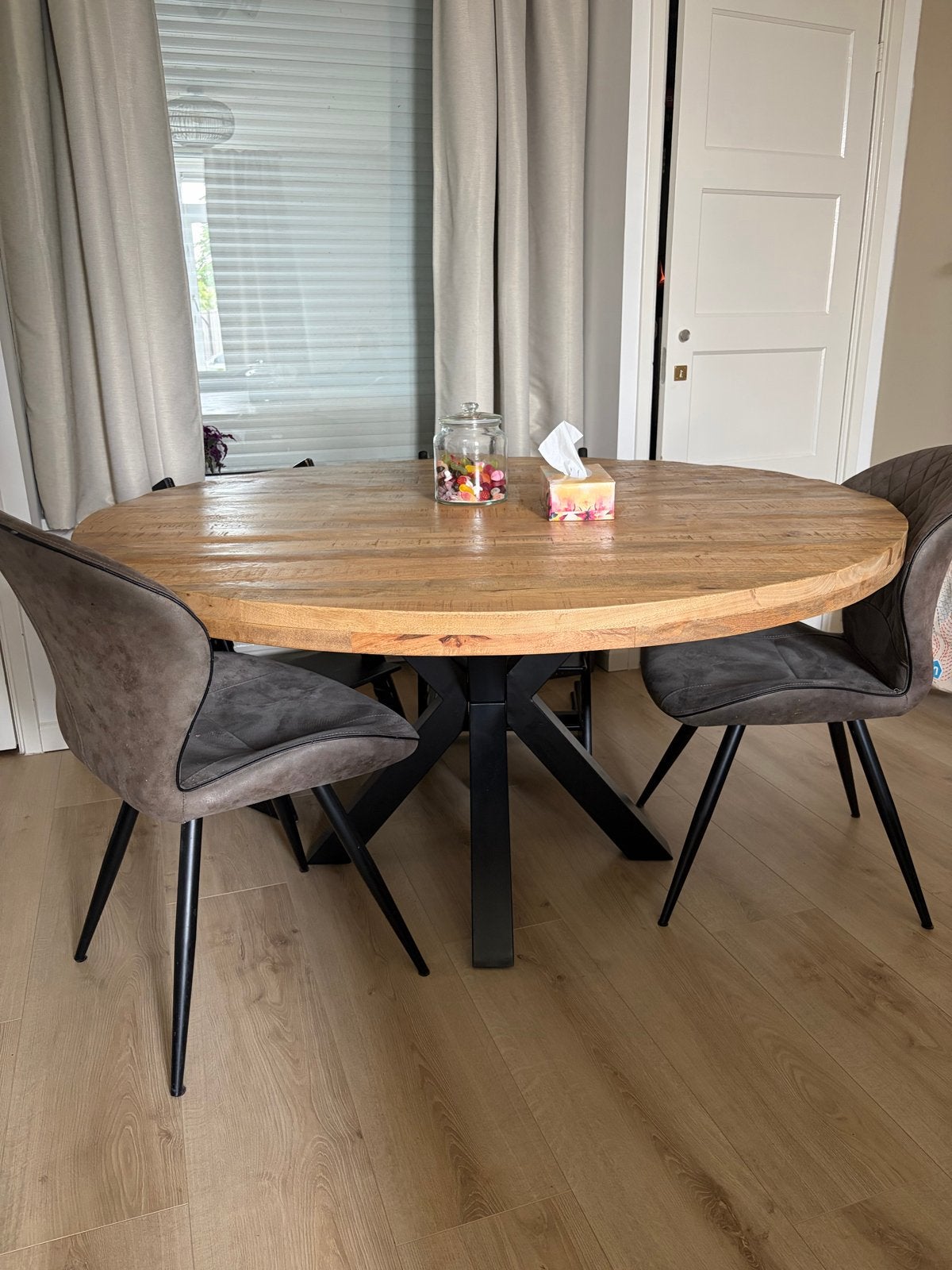 Massief mango houten eettafel 150 cm, Huis en Inrichting, Tafels | Eettafels, Ophalen, Gebruikt, Rond, Vijf personen of meer