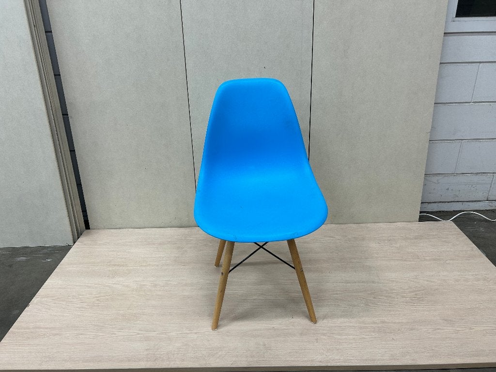 Eames DWS replica, Huis en Inrichting, Stoelen, Kunststof, Gebruikt, Wit, Ophalen of Verzenden