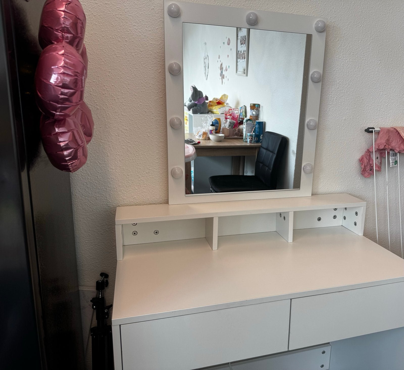 Verlichte make-uptafel met spiegel en lades, 100 tot 150 cm, Zo goed als nieuw, Hout, 50 tot 100 cm