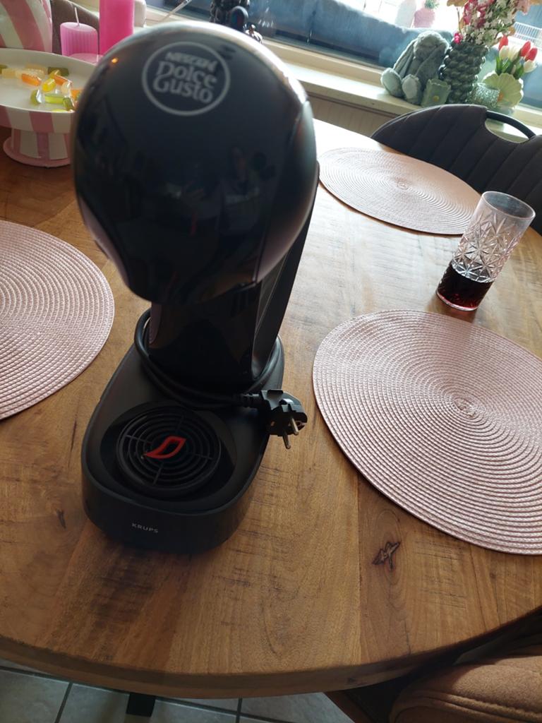 DOLCE GUSTO, Witgoed en Apparatuur, Ophalen of Verzenden, Zo goed als nieuw, Koffiemachine
