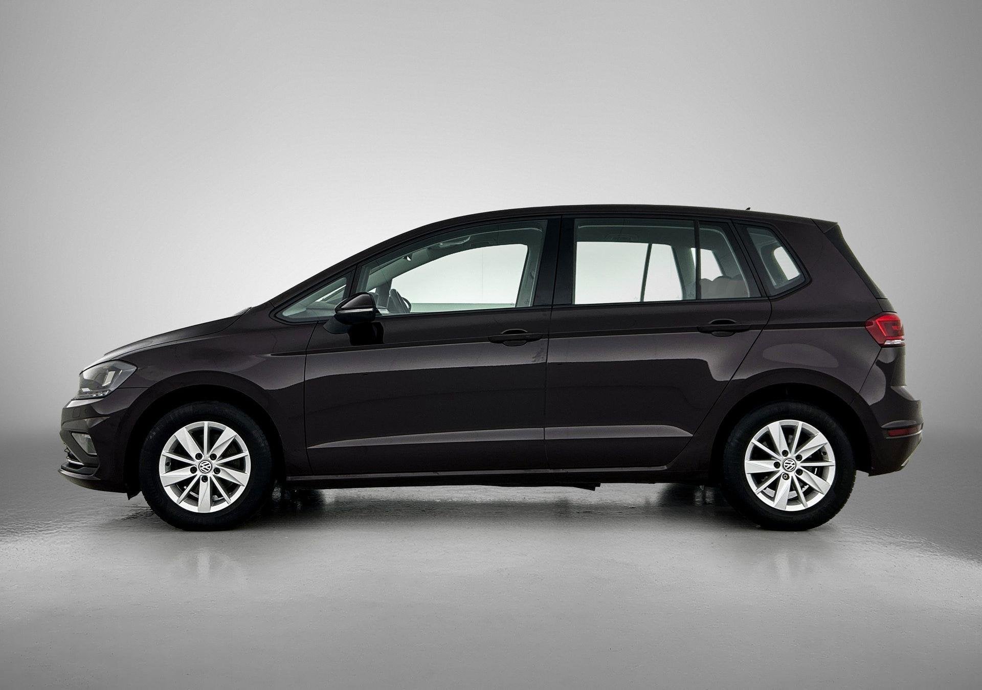 Volkswagen Golf Sportsvan 1.5 TSI ACT Comfortline | Adaptive, Voorwielaandrijving, Stof, Zwart, 4 cilinders