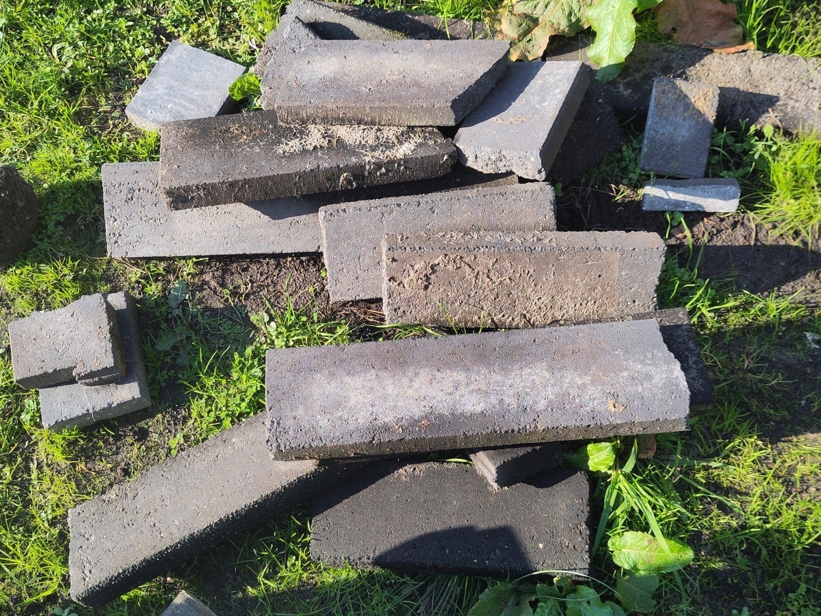 GRATIS opsluitbanden - restanten, Ophalen, Gebruikt, Overige typen, Minder dan 5 m²