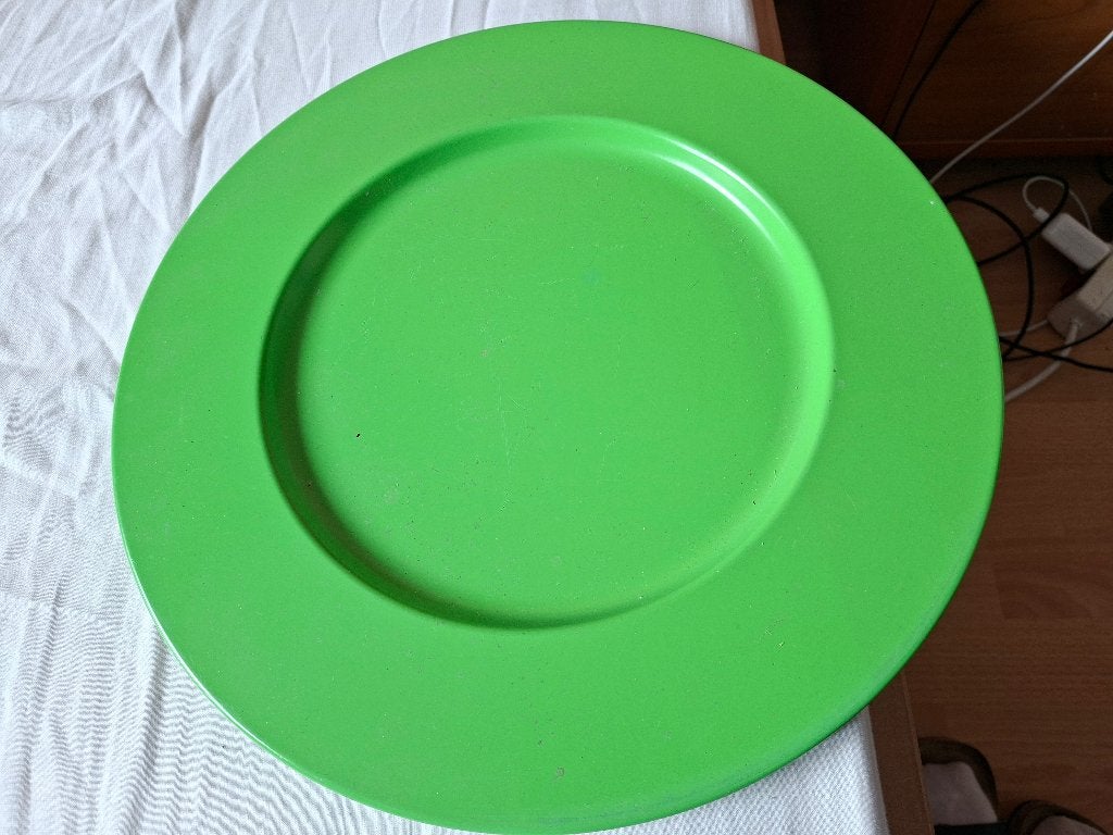 2 groene onderborden van metaal, ca. 33 cm., gebruikt, Huis en Inrichting, Keuken | Servies, Overige materialen, Gebruikt, Ophalen of Verzenden