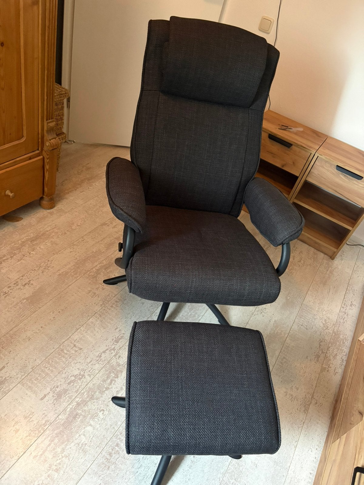 Fauteuil zwart, Ophalen, Nieuw, 75 tot 100 cm, Stof