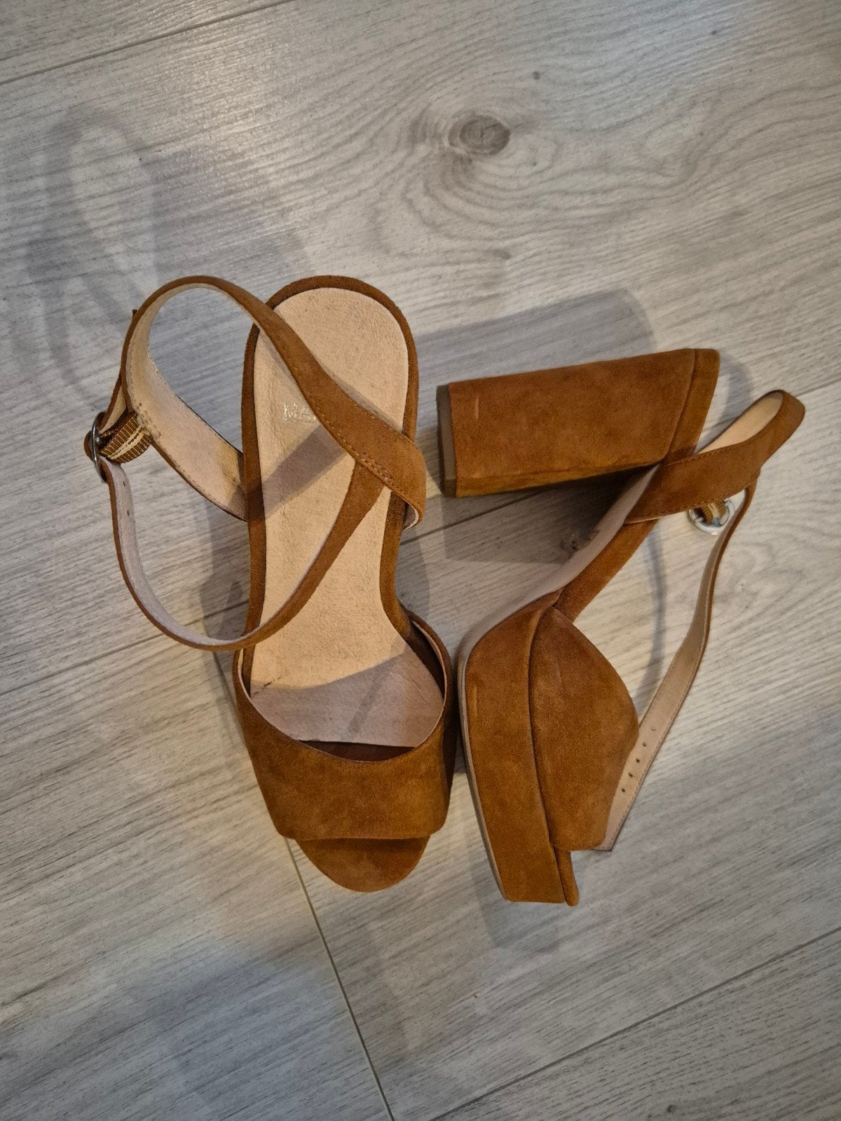 Manfield bruine sandalen met hak - Maat 37, Ophalen of Verzenden