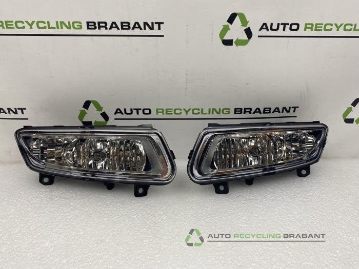 Mistlamp links-voor van een Volkswagen Polo, Auto-onderdelen, Gebruikt, -, -, Ophalen of Verzenden