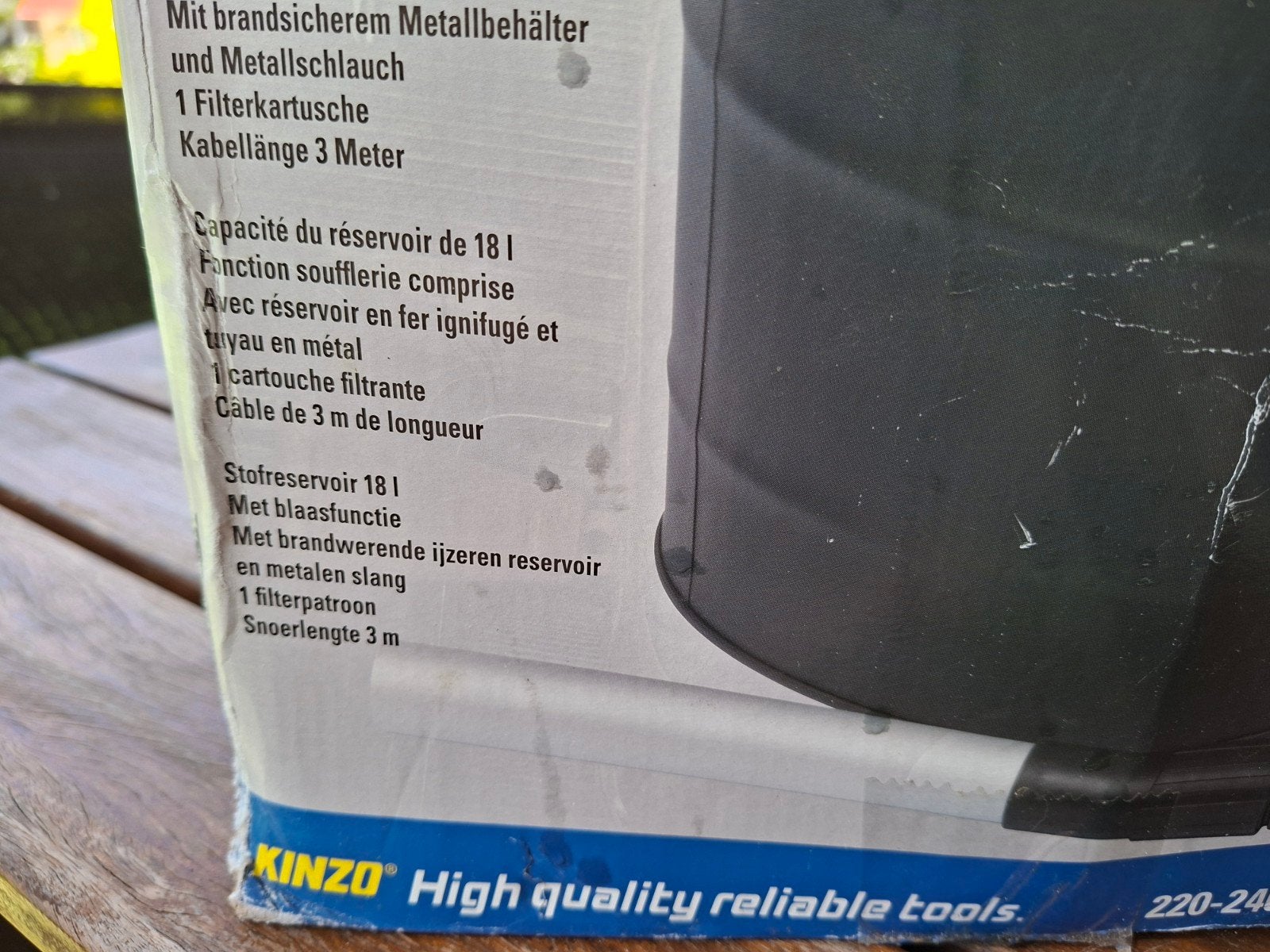 Kinzo Aszuiger 18L met blaasfunctie en metalen slang, Ophalen of Verzenden, Zo goed als nieuw, Industriële stofzuiger, Reservoir
