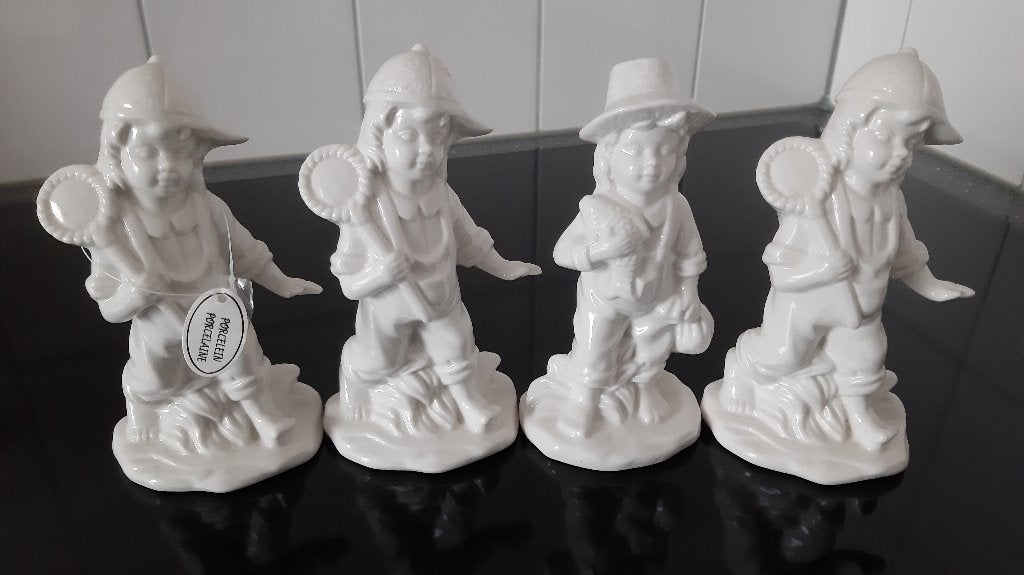4 Porseleinen beeldjes, Ophalen of Verzenden, Gebruikt, Overige typen