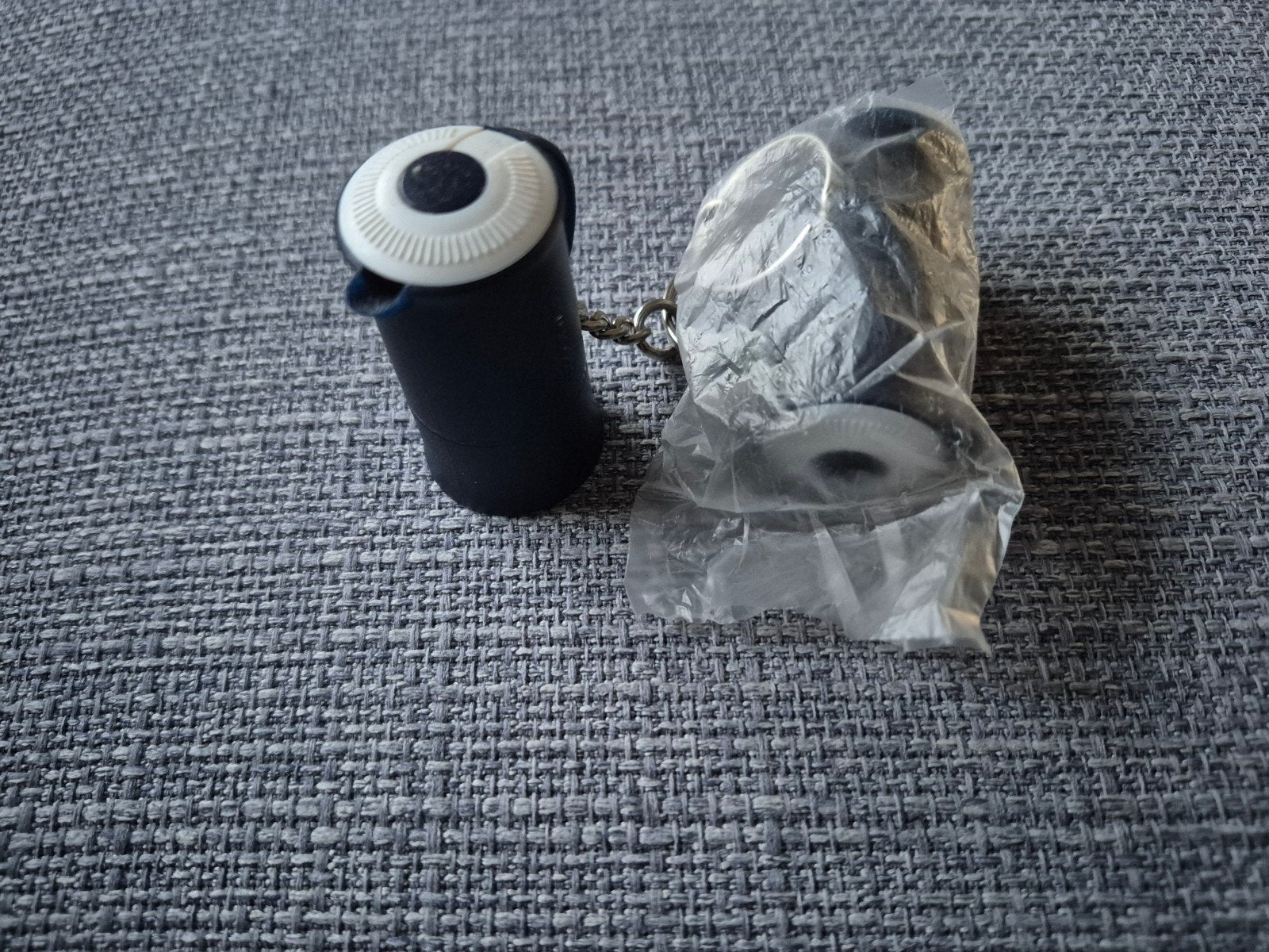 Nieuwe Tupperware Sleutelhangers Thermoskan, Ophalen of Verzenden, Nieuw, Overige typen