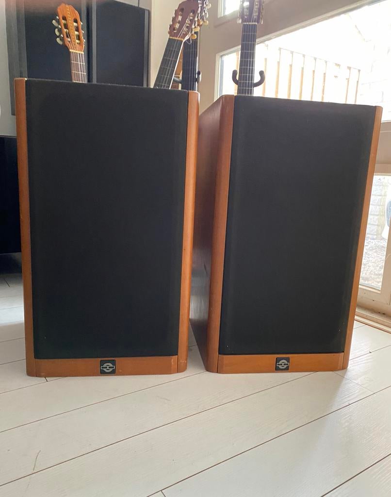 Zeer goed klinkende Quart 450 in nette staat., Ophalen of Verzenden, Minder dan 60 watt, Front, Rear of Stereo speakers, Overige merken
