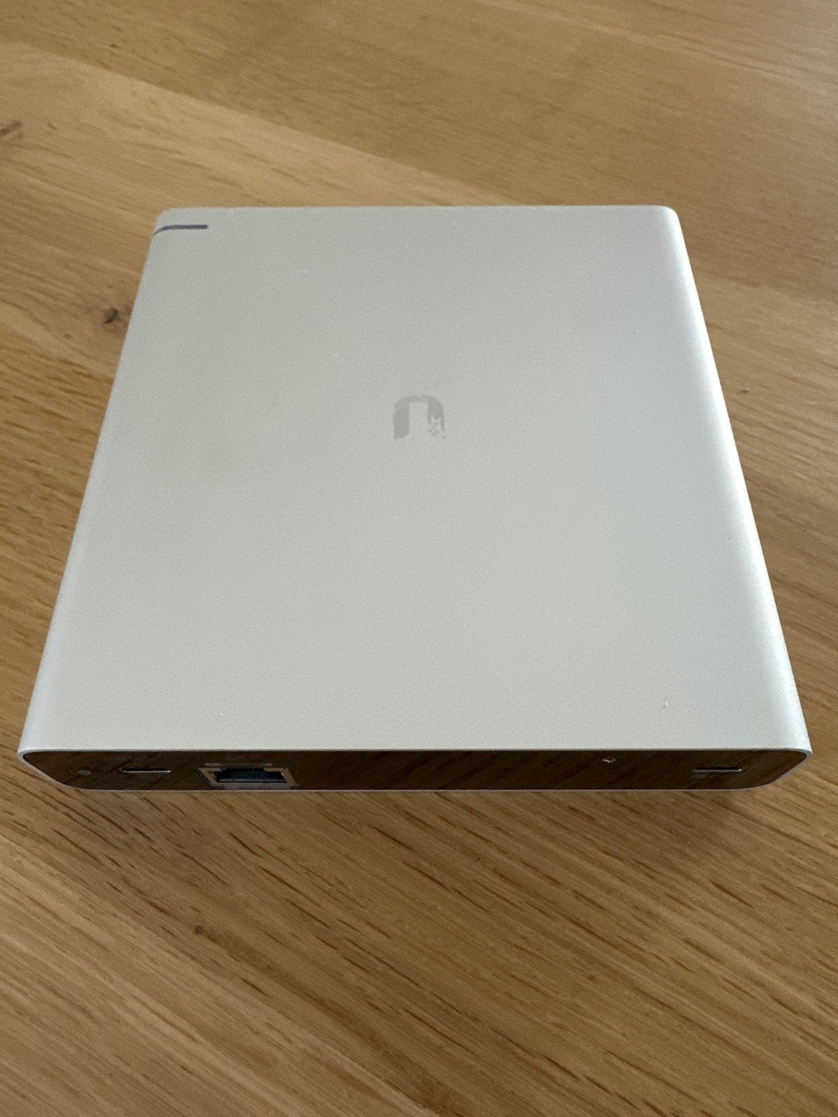 Ubiquiti UniFi Cloud Key Plus Gen2 (UCK-G2-PLUS), Computers en Software, Ophalen, Gebruikt