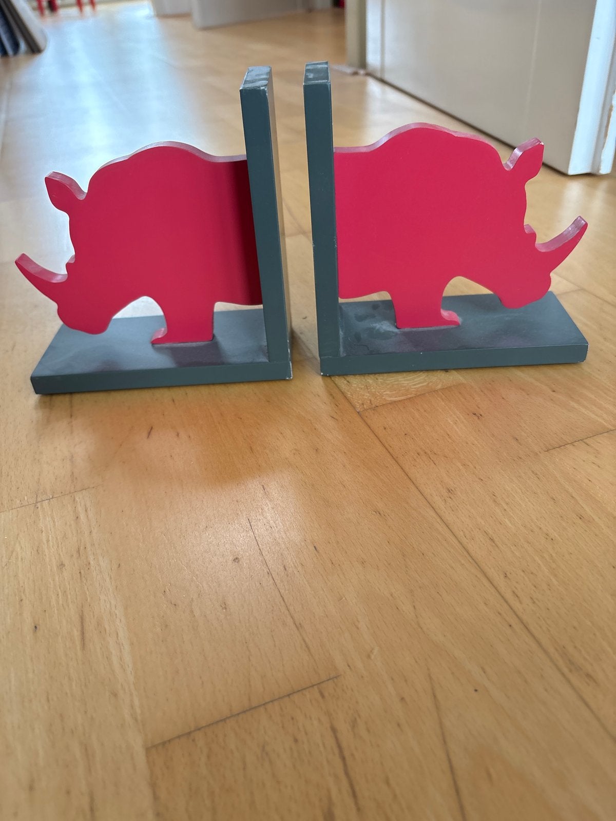 KidsLAB Neushoorn Boekensteunen - Roze/Grijs, Ophalen, Gebruikt