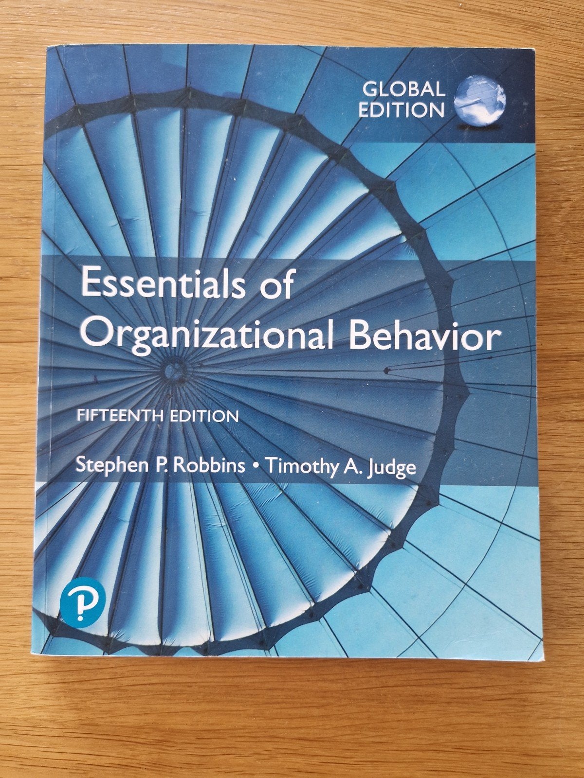 Essentials of Organizational Behavior - 15e editie, Zo goed als nieuw, Stephen P. Robbins, Timothy A. Judge, Gamma, HBO