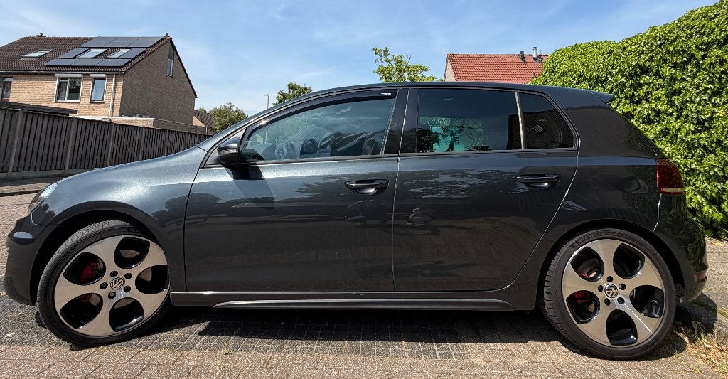 ///Volkswagen Golf 2.0 GTI DSG NAP te koop!, Auto's, Zwart, 4 cilinders, 1314 kg, 211 pk