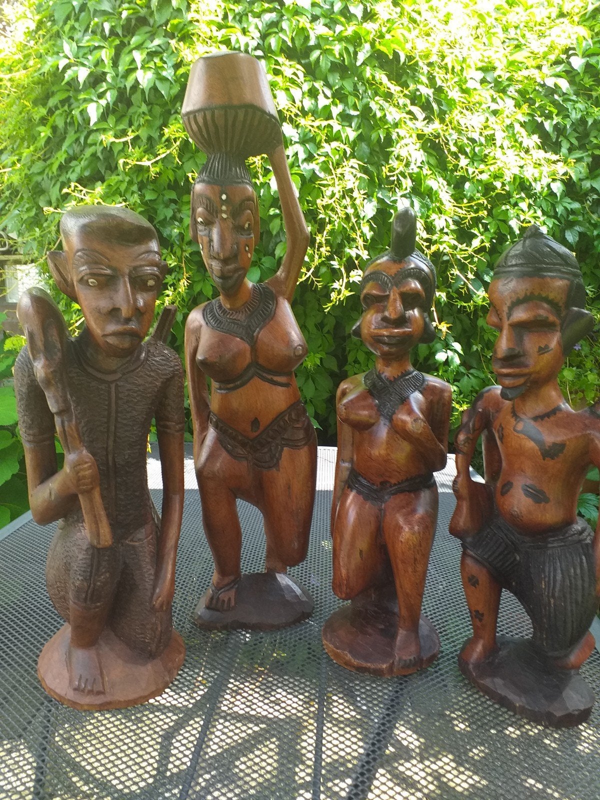 SET VAN 4 HANDGESNEDEN AFRIKAANSE BEELDEN., Antiek en Kunst, Ophalen of Verzenden