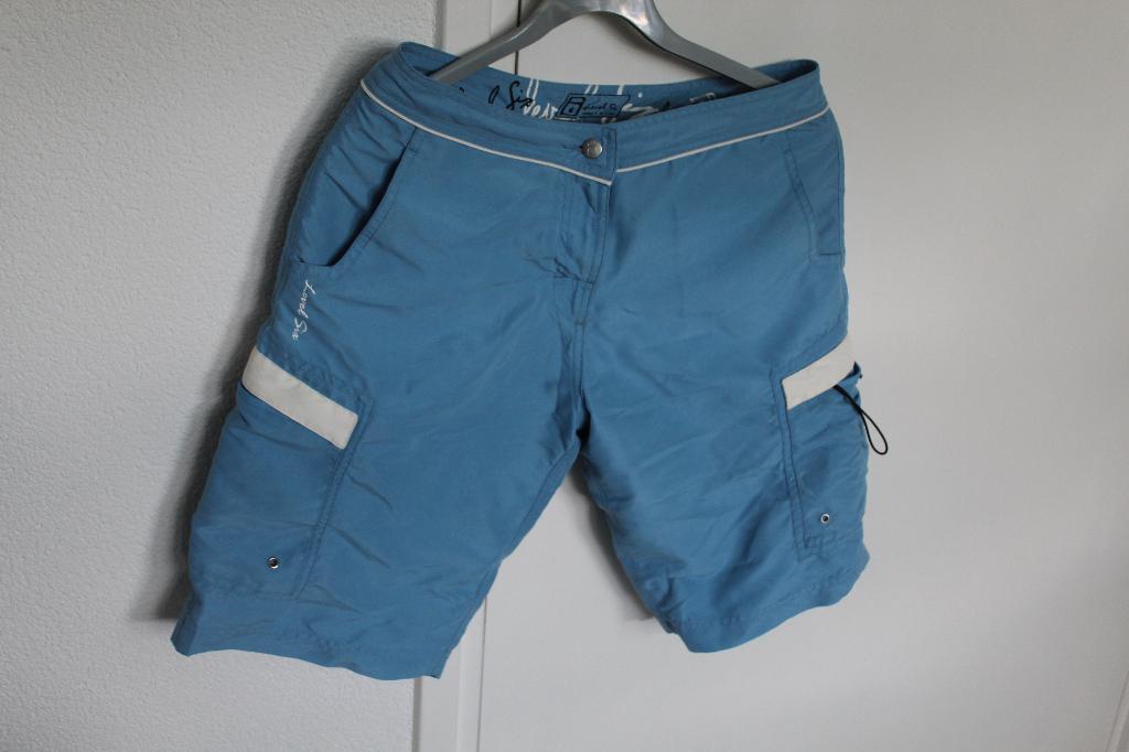 Level Six surf kano supp- korte broek neopreen was 95,- mt S, Watersport en Boten, Watersportkleding, Level Six, Wetsuit, Ophalen of Verzenden