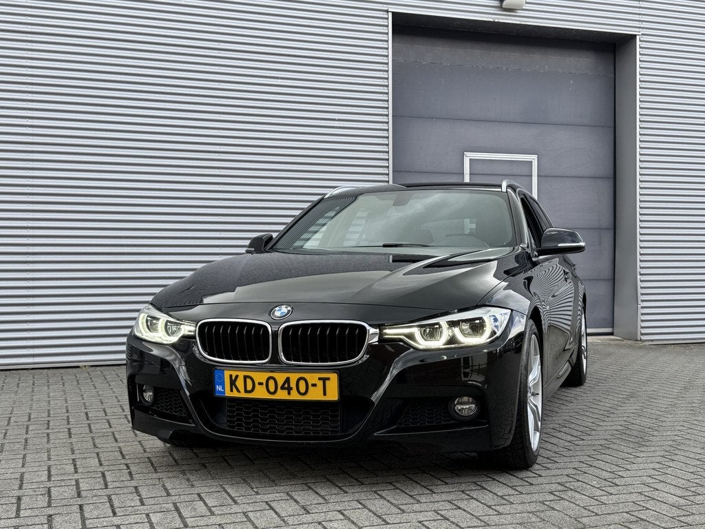 BMW 3 Serie Touring 318i M Sport Aut. I Carplay I Camera, Automaat, Gebruikt, Zwart, Origineel Nederlands