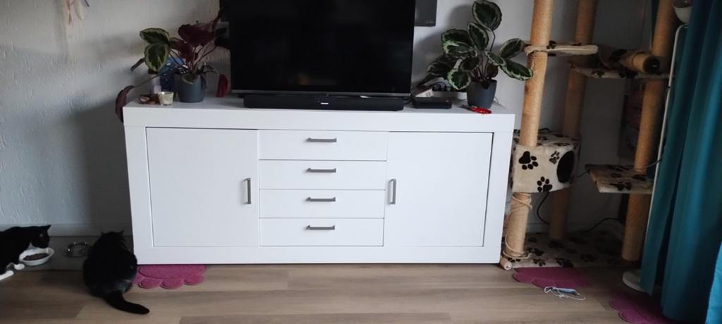 Mooie hoogglans witte dressoir, Ophalen, 150 tot 200 cm, Zo goed als nieuw, 25 tot 50 cm