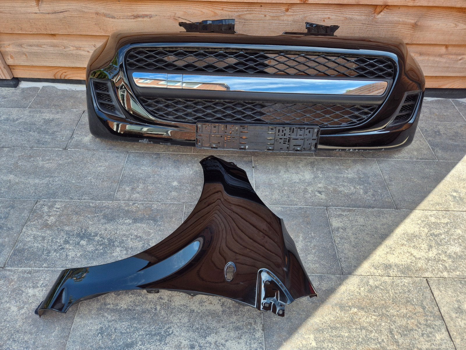 107 PEUGEOT VOORBUMPER + L SPATBORD ZWART, Auto-onderdelen, Carrosserie en Plaatwerk, Gebruikt, Citroën, Voor, Ophalen of Verzenden
