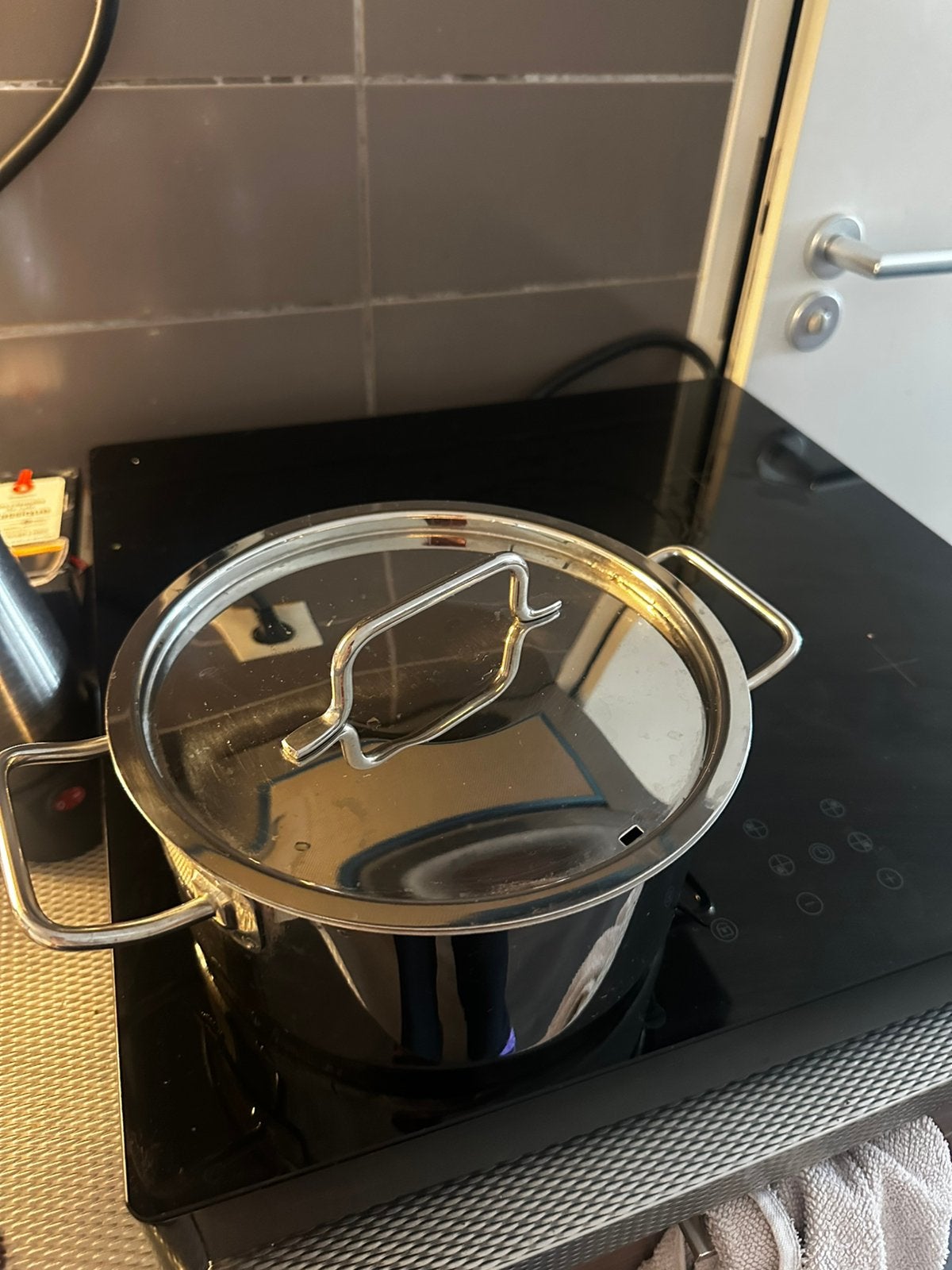 HEMA Stainless Steel Cooking Pot with Lid – 2.5L, Ophalen, Zo goed als nieuw